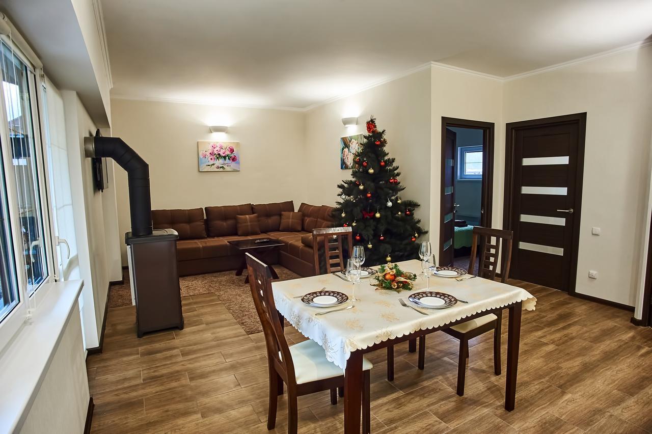 Gallery Of Mountains Holiday Home Ясіня Екстер'єр фото
