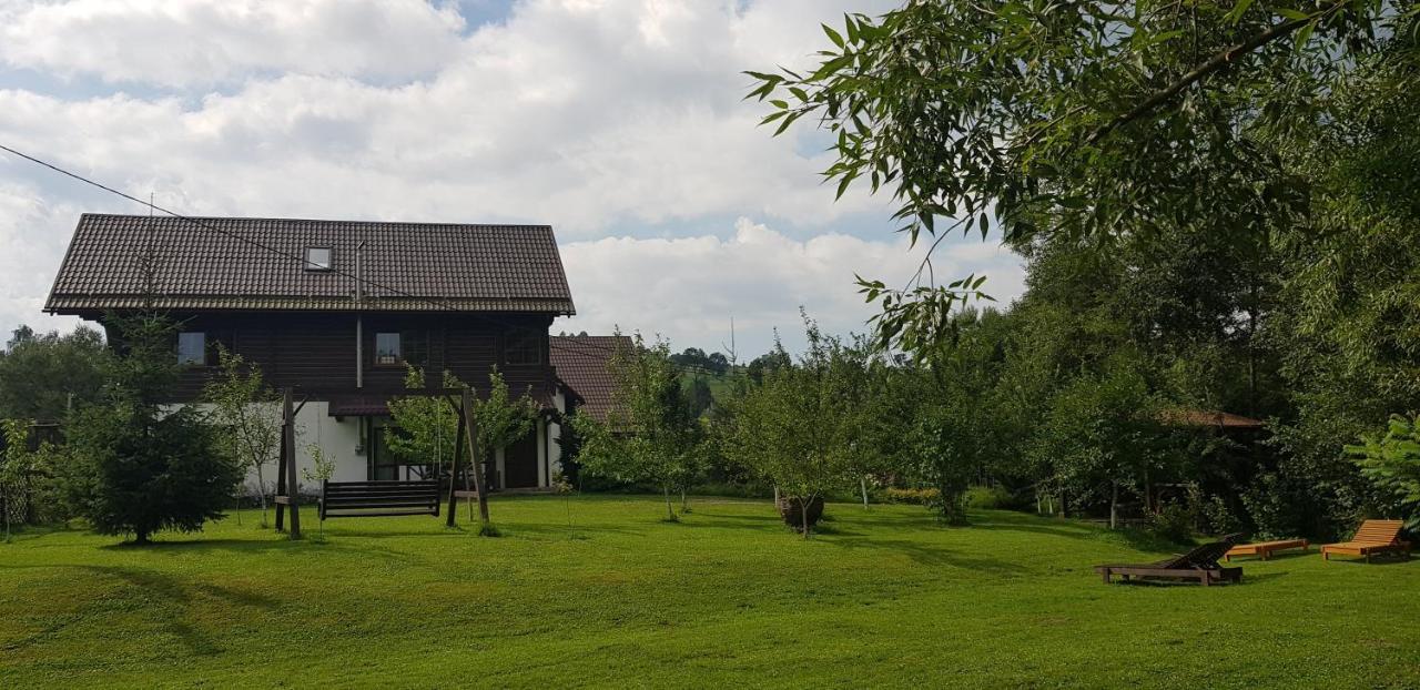 Gallery Of Mountains Holiday Home Ясіня Екстер'єр фото