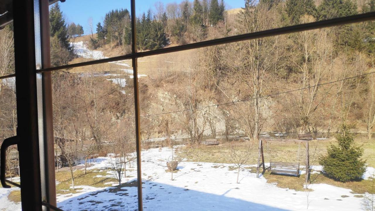Gallery Of Mountains Holiday Home Ясіня Екстер'єр фото